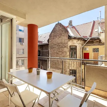Akac26 #freeparking * Budapest